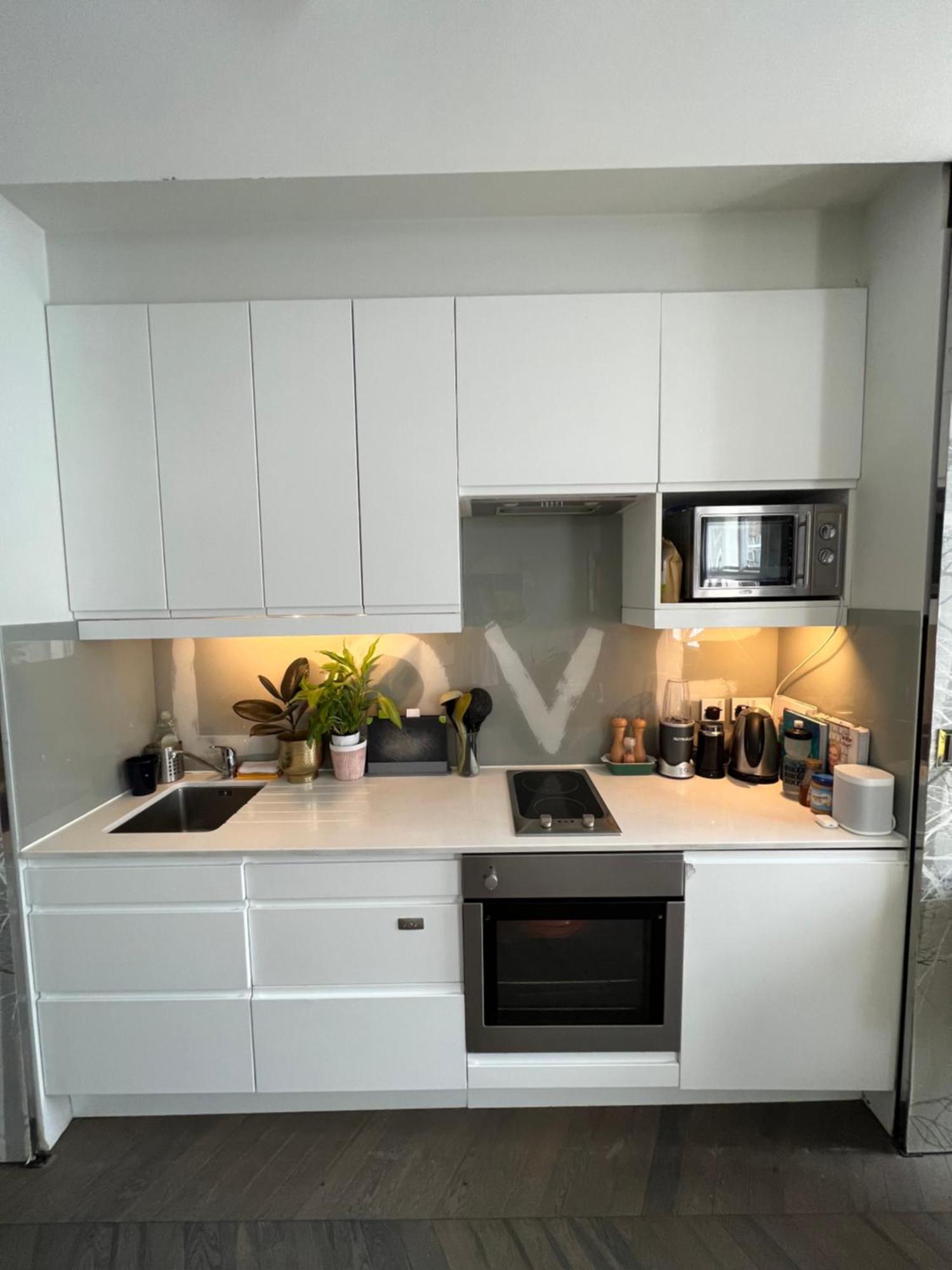 One Bedroom Flat Near Portobello Road